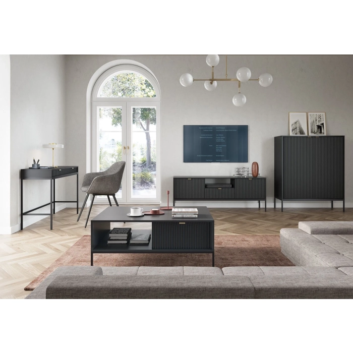Komoda z szufladami New Black 154 cm czarna złote uchwyty ryflowane fronty